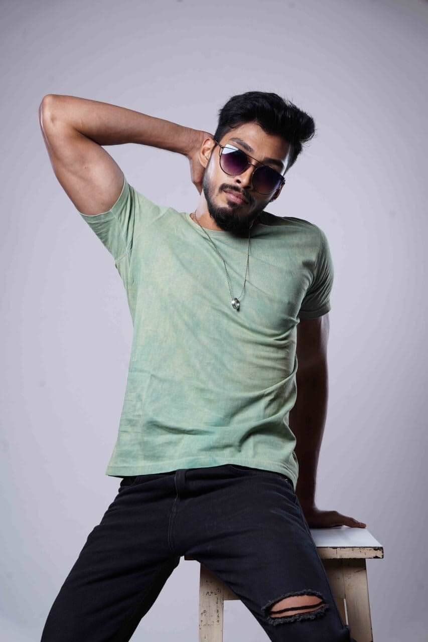 Natural Dye tshirt pista solid
